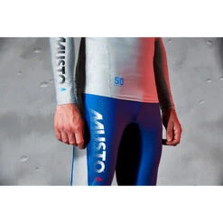 Musto Sunblock Dynamic Long Sleeve Rash Guard - Light Grey -Diving Specialty Store 2020 Musto Sunblock Dynamic Rash Guard 81217 931 STUDIO SUNBLOCK DYNAMIC 003 JOE MULLAN